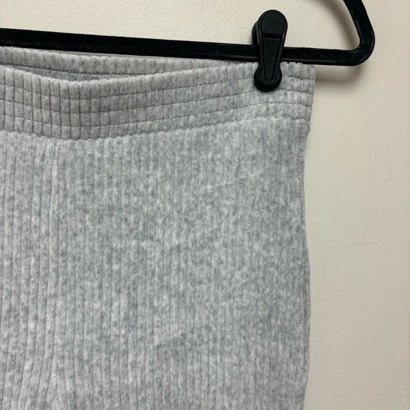 Aerie Groove On Velour High Waisted Flare Pant - Picture 3 of 13